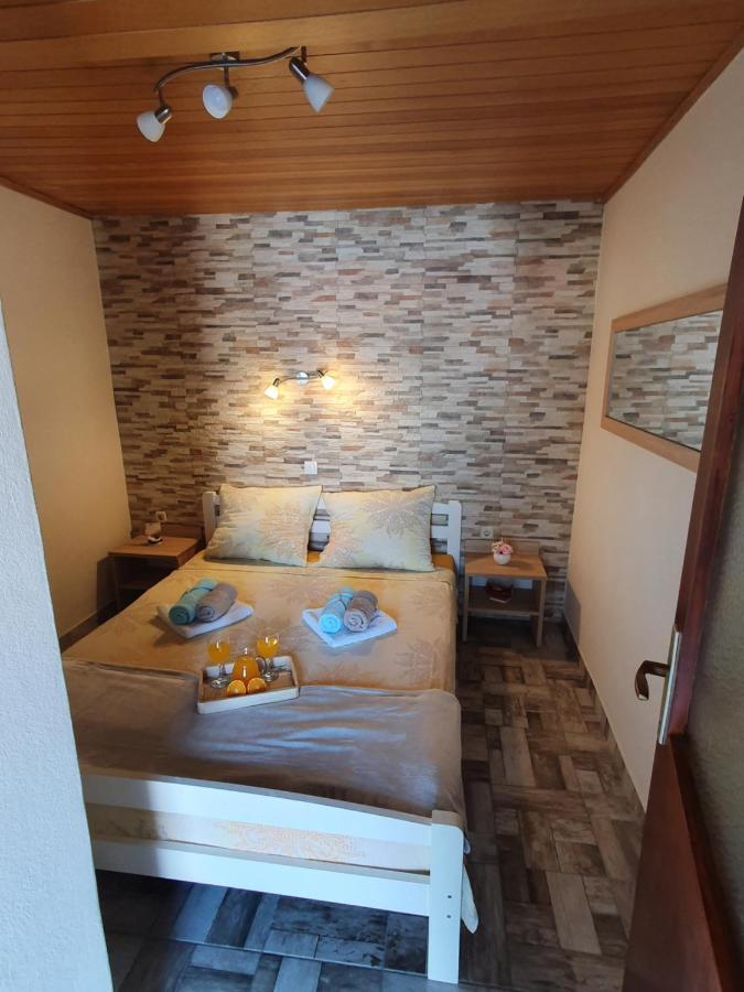 Apartmani Daria & Jure Трогір Екстер'єр фото